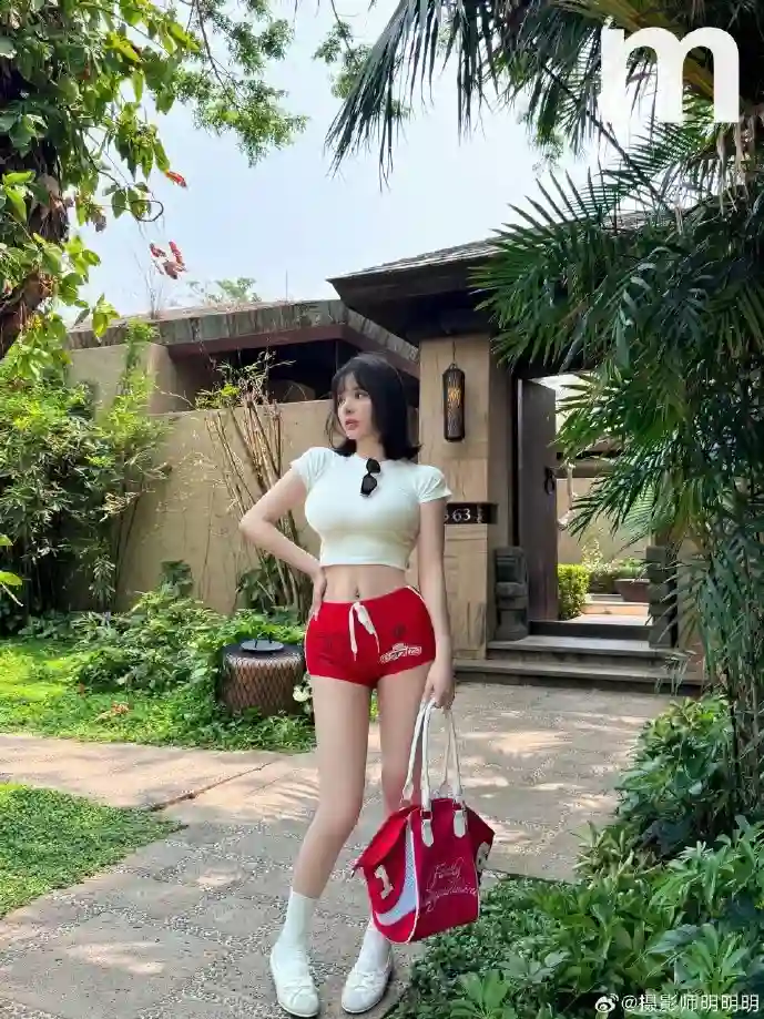 泡泡直播界面截图